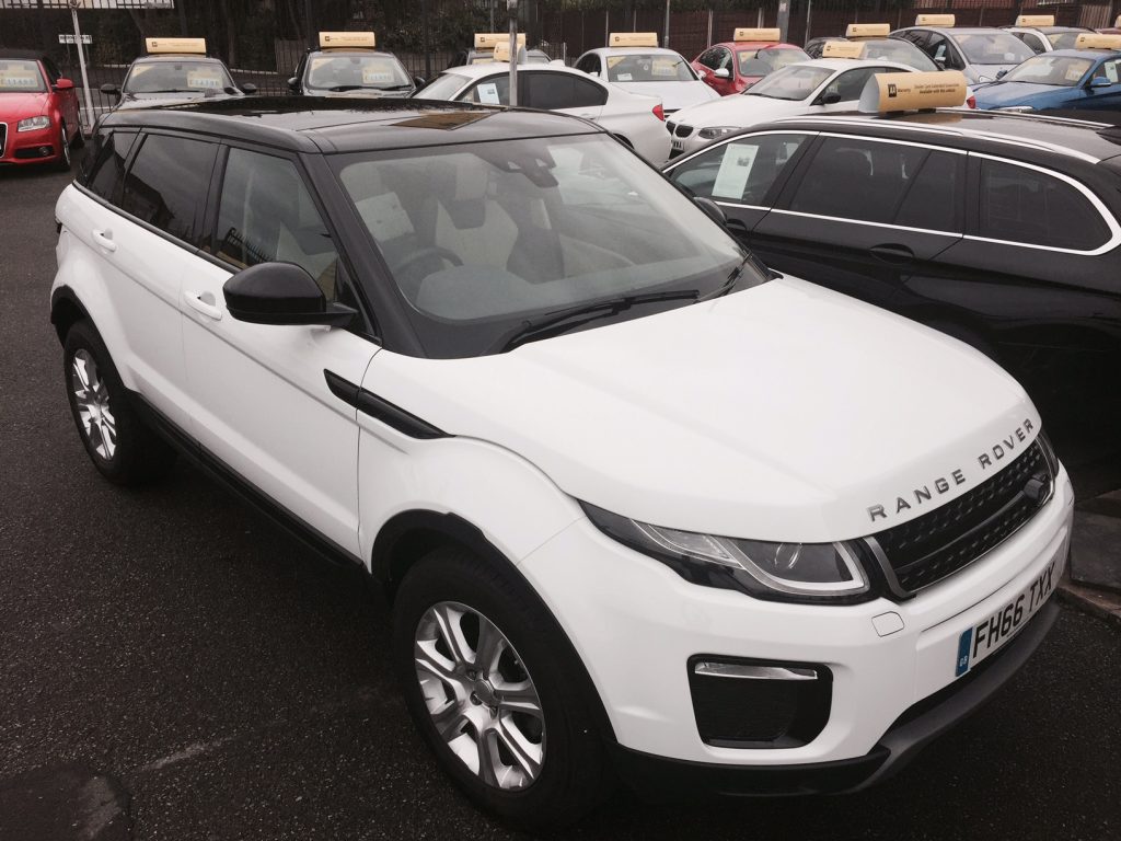 land-rover-range-rover-evoque-diesel-hatch-2-0-ed4-se-tech-5dr-2wd-manual-car-leasing-offers