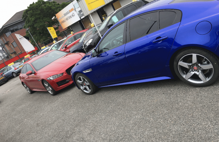jaguar-xe-blue-and-red