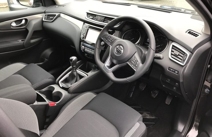 Nissan Qashqai Hatchback 1.2 Petrol DIG-T N-Connecta [glass roof pack] 5 door Manual Car Leasing Interior