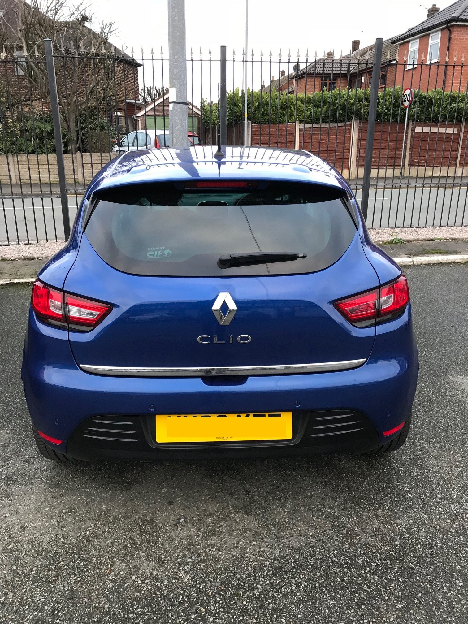 Renault CLIO HATCHBACK 0.9 TCE 90 Iconic 5dr Car Leasing