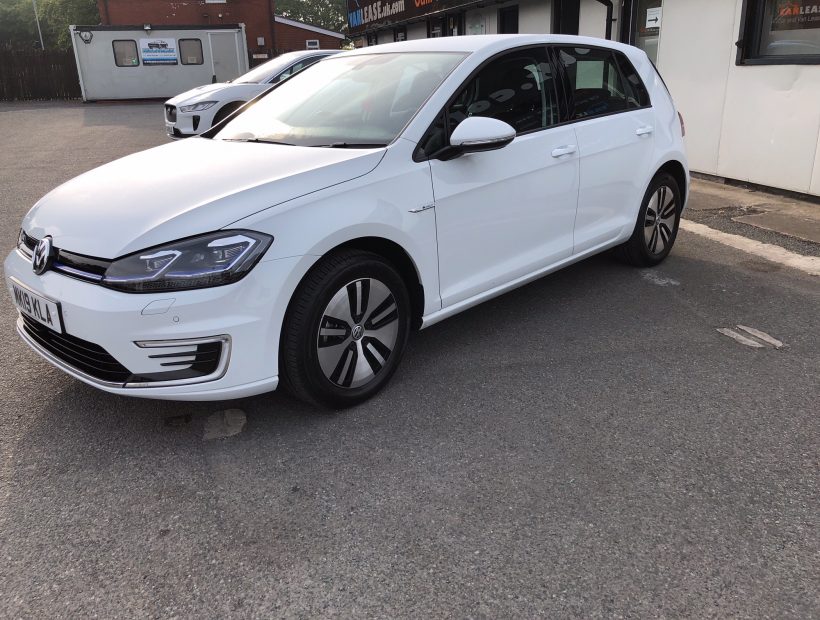 Volkswagen GOLF HATCHBACK 99kW e-Golf 35kWh 5dr Auto Electric Car Leasing Best Offers